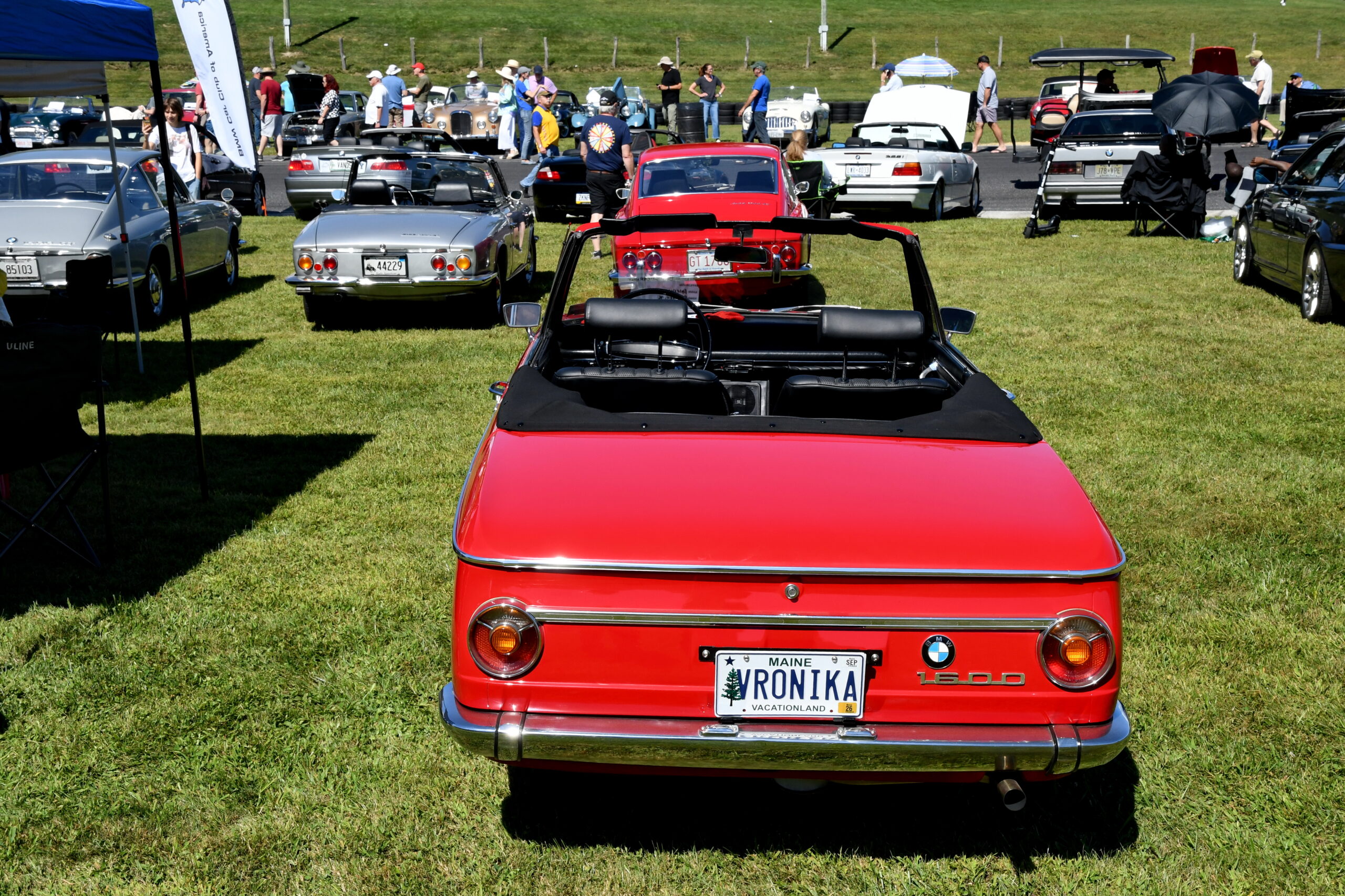 Andrew & Cindy Wilson 1968 1600 Cabriolet b