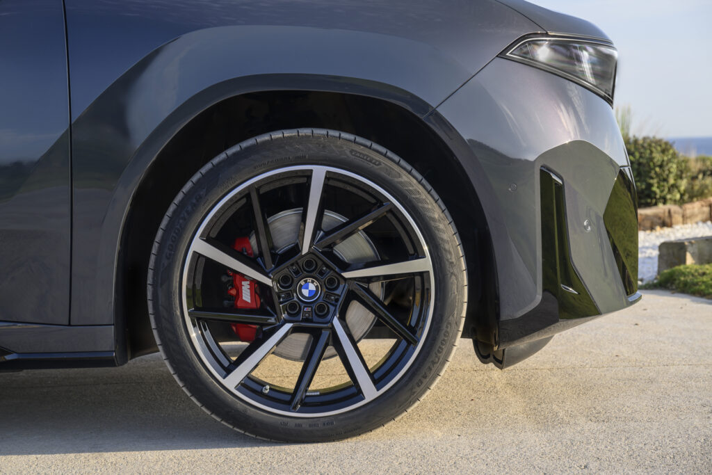 2027 BMW iX3 wheel